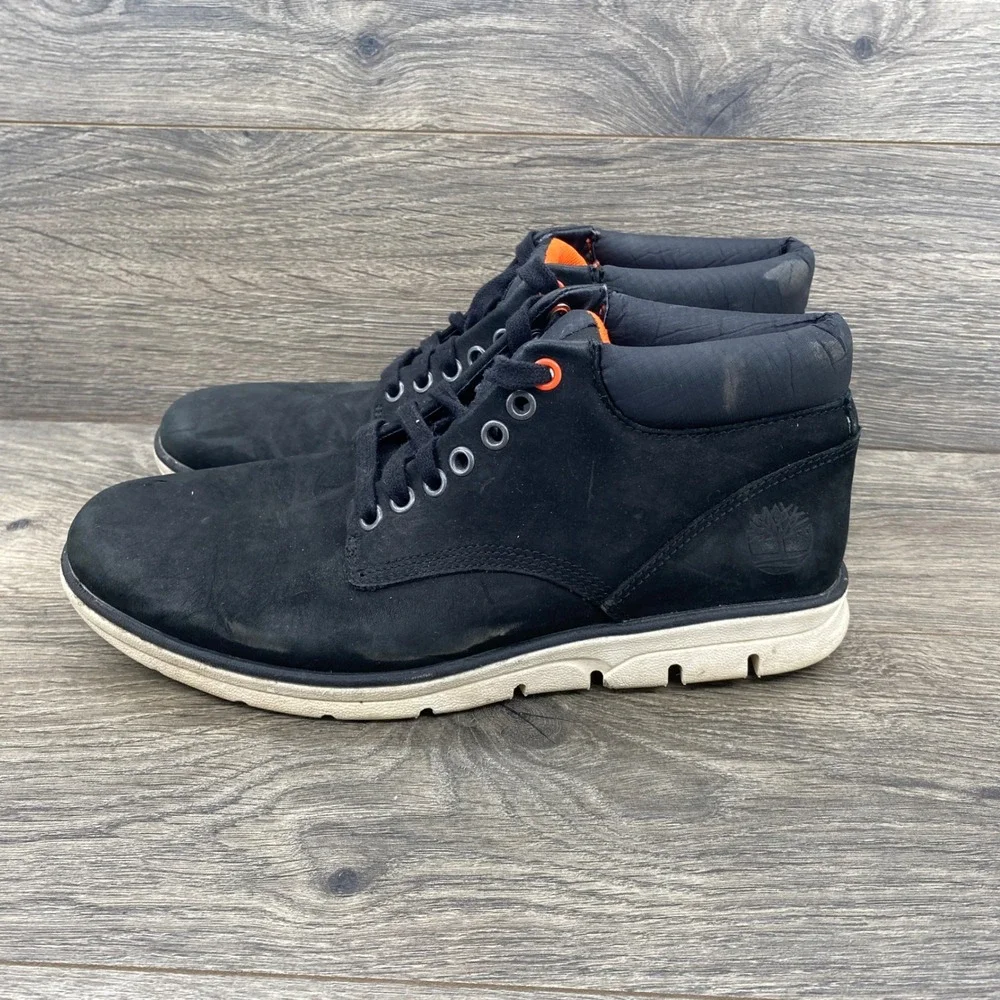 Timberland SensorFlex Chukka Boots Mens 7.5 Black Nubuck Leather A1TVB